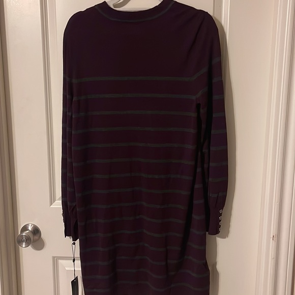 Tommy Hilfiger striped sweater dress. Size M. Button design on sleeve - Picture 4 of 5